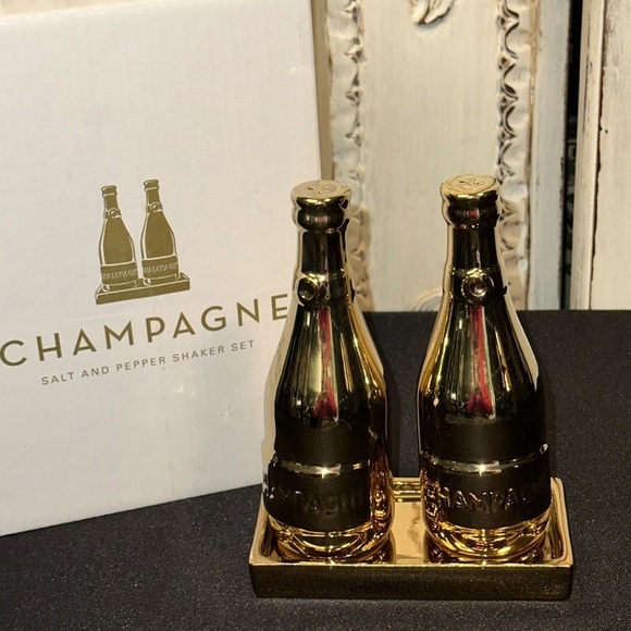 Metallic Gold Champagne Salt and Pepper Shaker Set - Picture 1 of 6